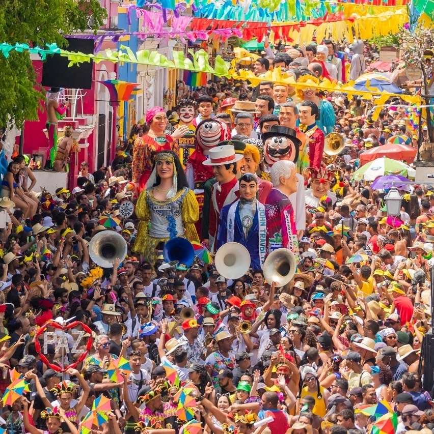 Bonecos gigantes no carnaval de Olinda